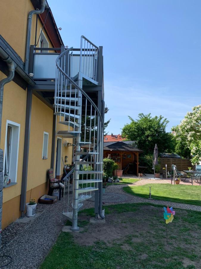 Ferienwohnung Am Schloss Reuterstadt Stavenhagen Eksteriør bilde