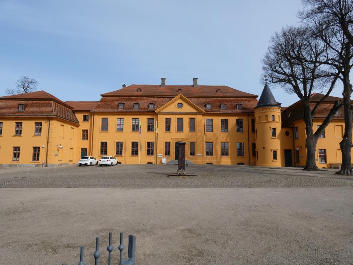 Ferienwohnung Am Schloss Reuterstadt Stavenhagen Eksteriør bilde